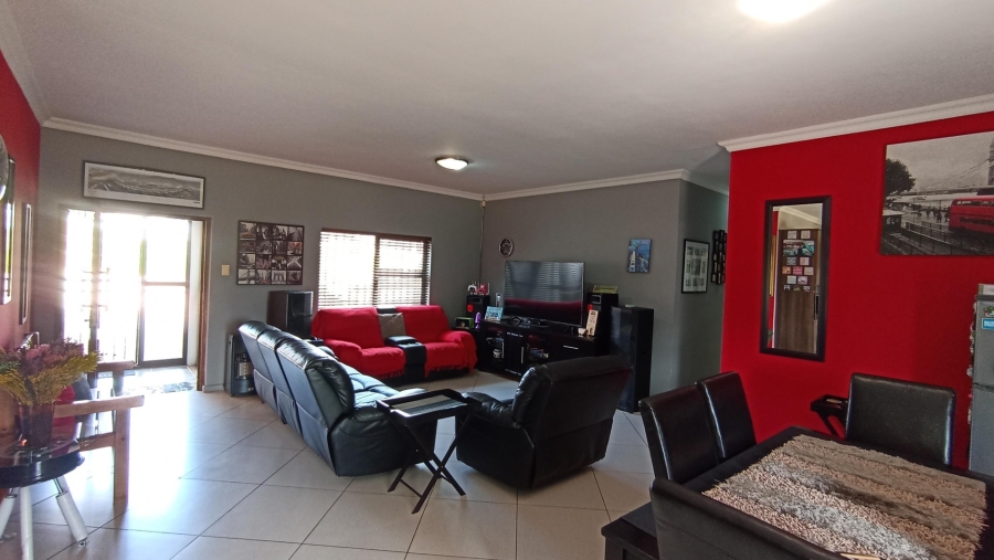 3 Bedroom Property for Sale in Vredenburg Western Cape